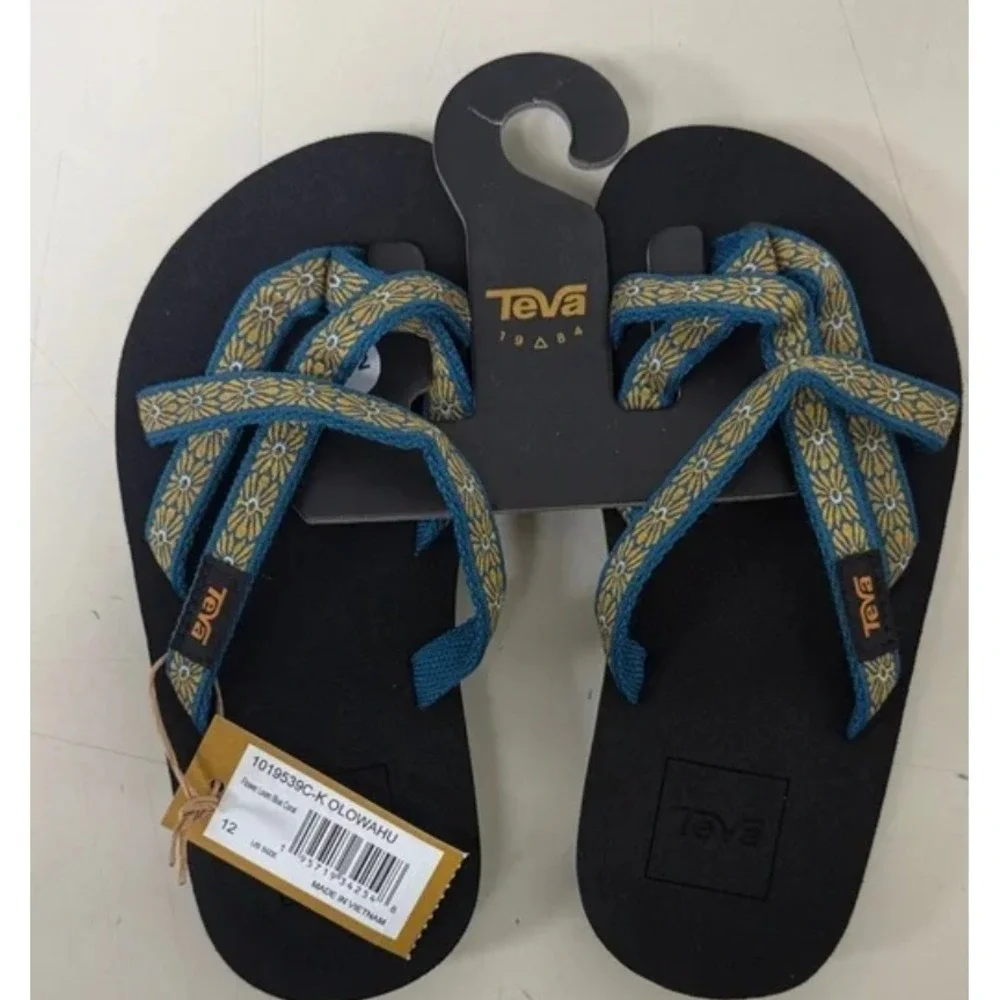 Teva Little Girl's K12 Blue Gold Olowahu Flip Flop Sandals